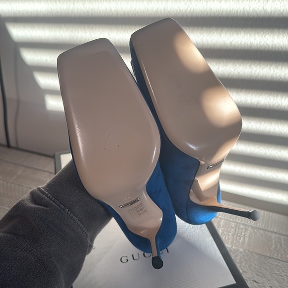 Gucci scamosciato royal blue Heels - Picture 4 of 4